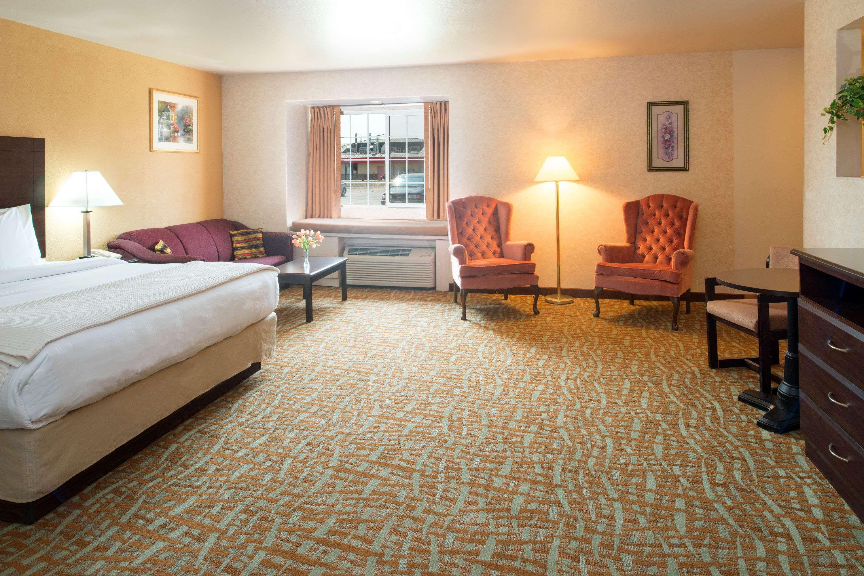 Days Inn & Suites By Wyndham Spokane Airport Еъруей Хайтс Екстериор снимка
